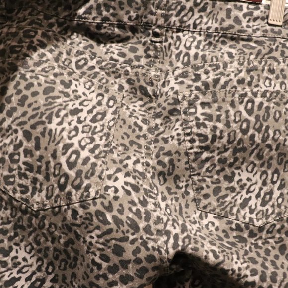 Talbots Gray Leopard Print Pants - Picture 4 of 4